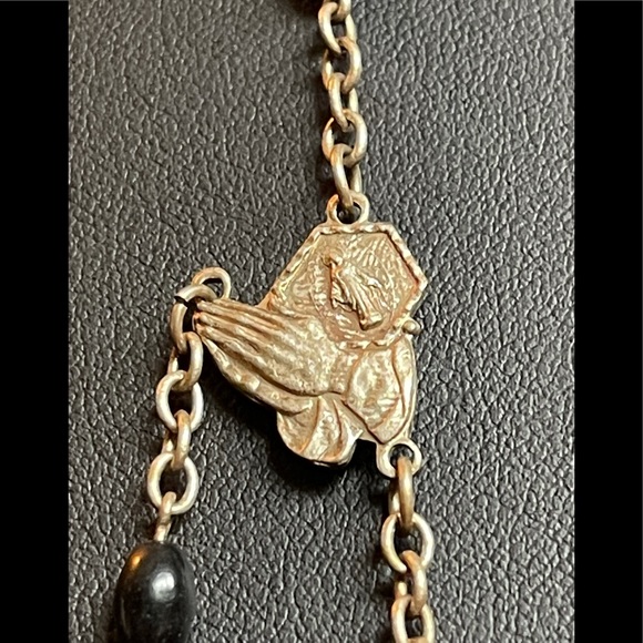 🌺 Vintage Rosary - Onyx Beads? 🌺 - Picture 10 of 16